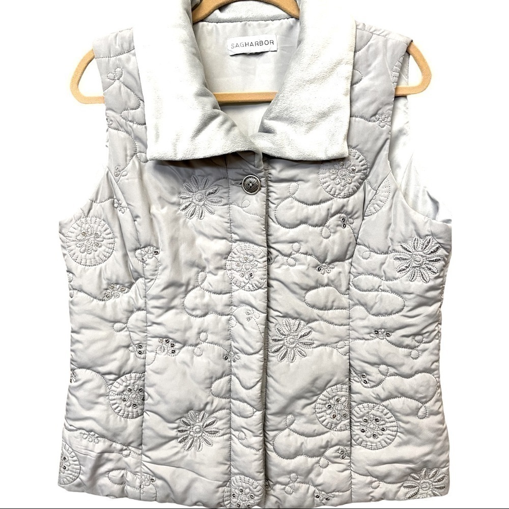 sag harbor, ladies vest, size large ( size tag removed) light weight and soft